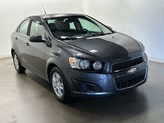 Thumbnail: 2013 Chevrolet Sonic - 27