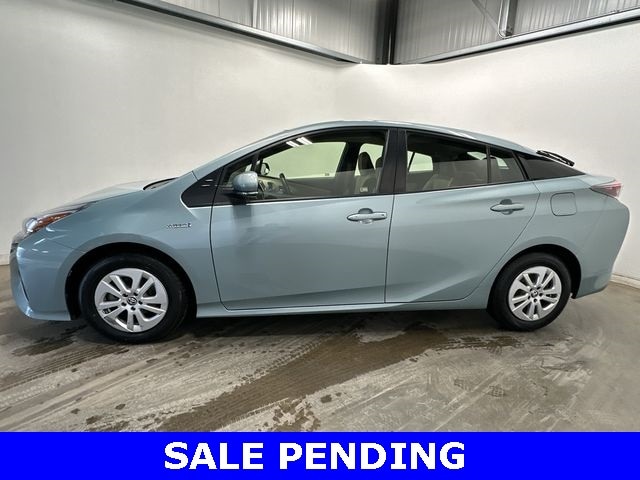 Thumbnail: 2016 Toyota Prius - 2