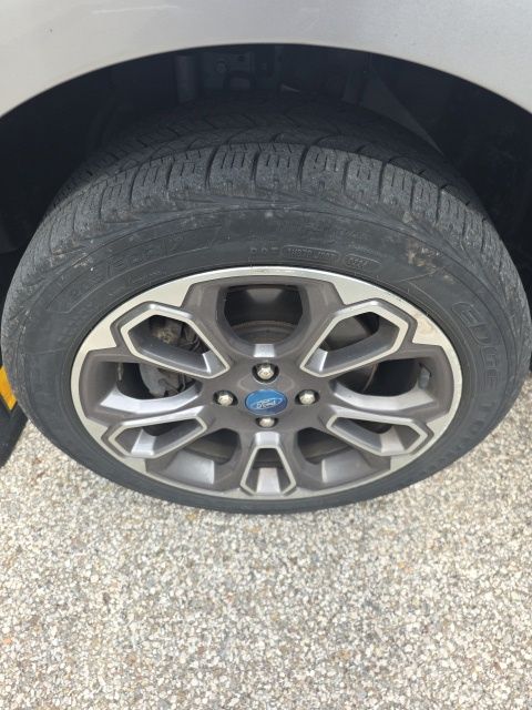 Thumbnail: 2019 Ford EcoSport - 7