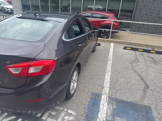 Thumbnail: 2016 Chevrolet Cruze - 8