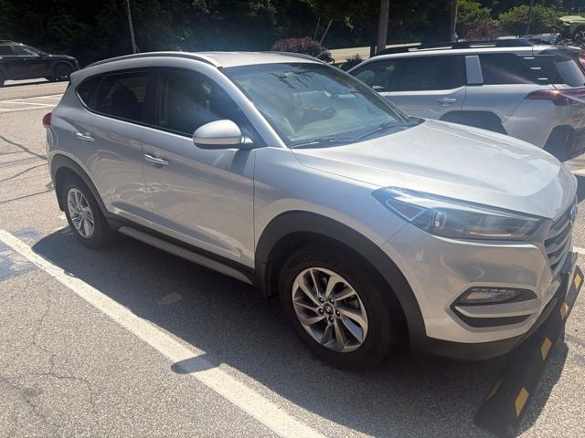 Thumbnail: 2017 Hyundai Tucson - 8