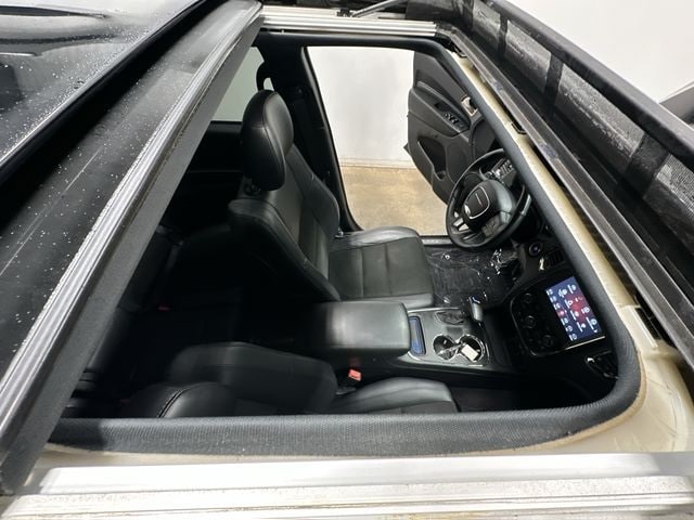 Thumbnail: 2019 Dodge Durango - 6