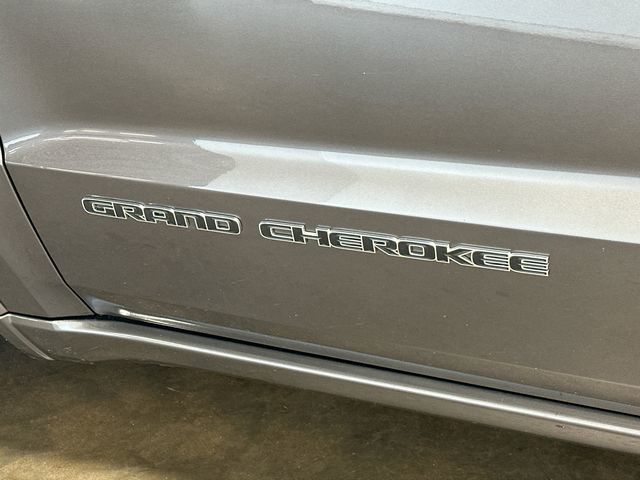 Thumbnail: 2018 Jeep Grand Cherokee - 31