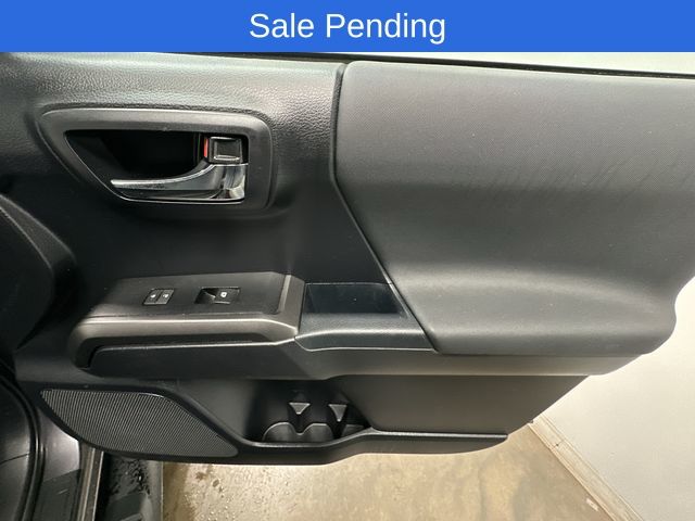 Thumbnail: 2018 Toyota Tacoma - 23