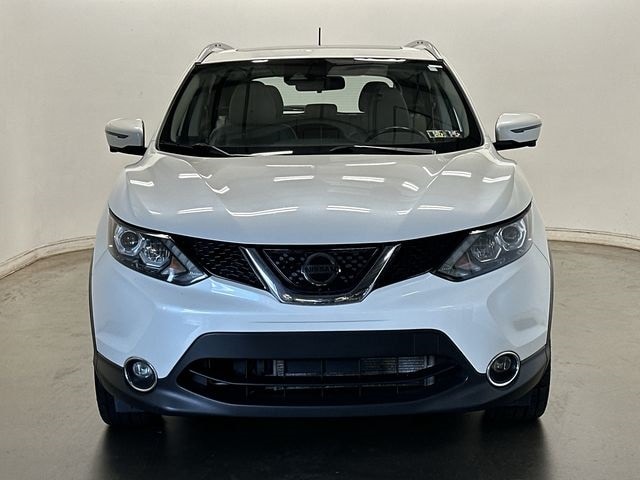 Thumbnail: 2018 Nissan Rogue Sport - 30