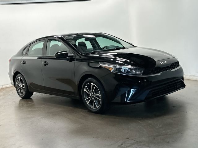 Thumbnail: 2022 Kia Forte - 29