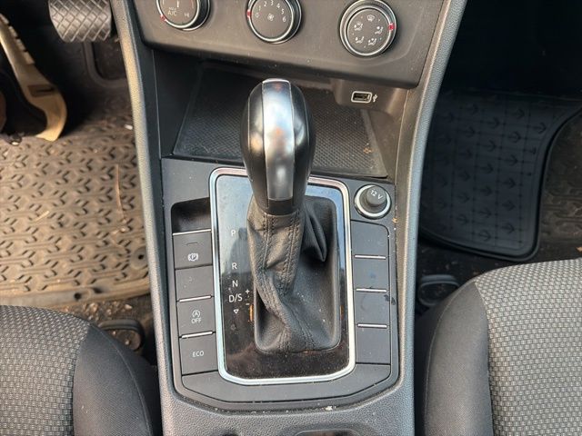 Thumbnail: 2019 Volkswagen Jetta - 22