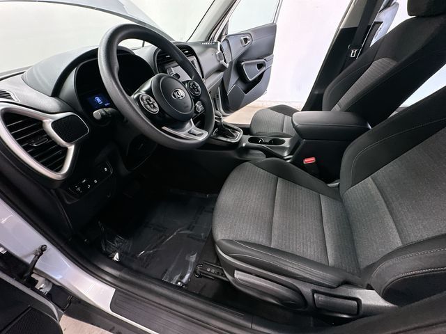 Thumbnail: 2020 Kia Soul - 14