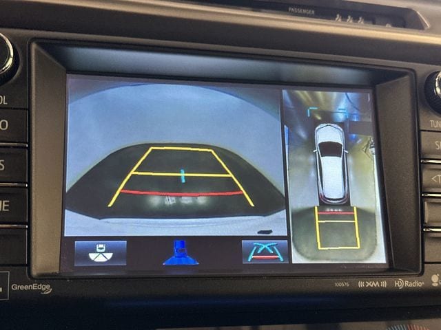 Thumbnail: 2017 Toyota RAV4 - 15