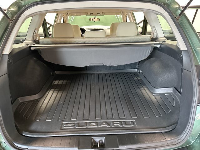 Thumbnail: 2010 Subaru Outback - 21