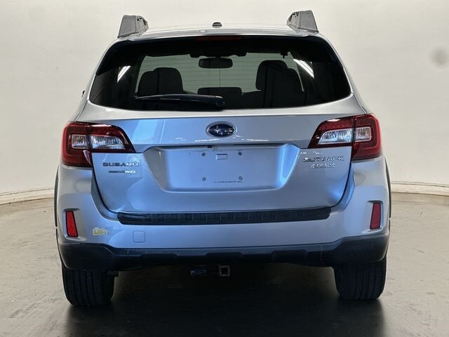 2015 Subaru Outback 2.5i Premium photo 4