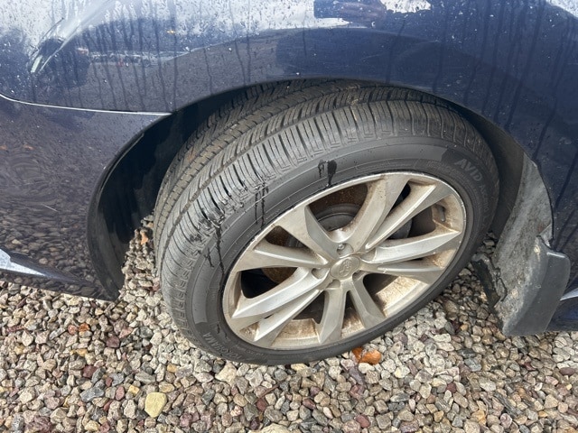 Thumbnail: 2013 Subaru Legacy - 16