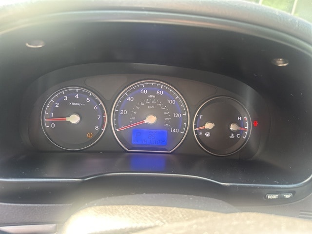 2010 Hyundai Santa Fe SE 13