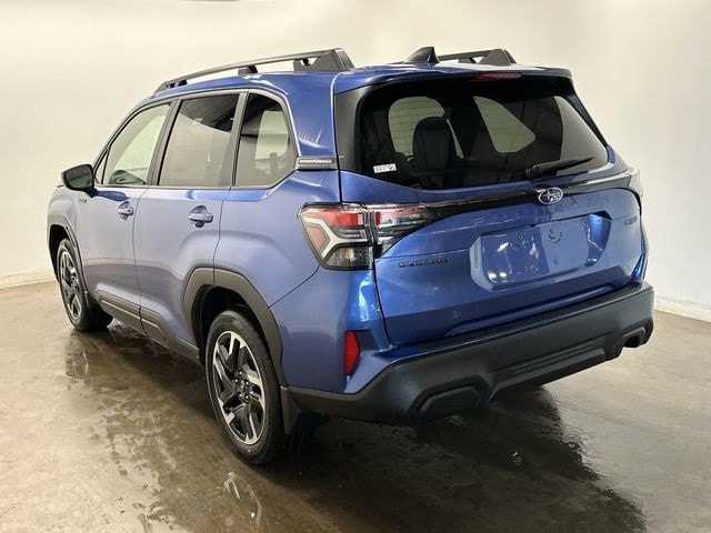 2025 Subaru Forester Premium 29