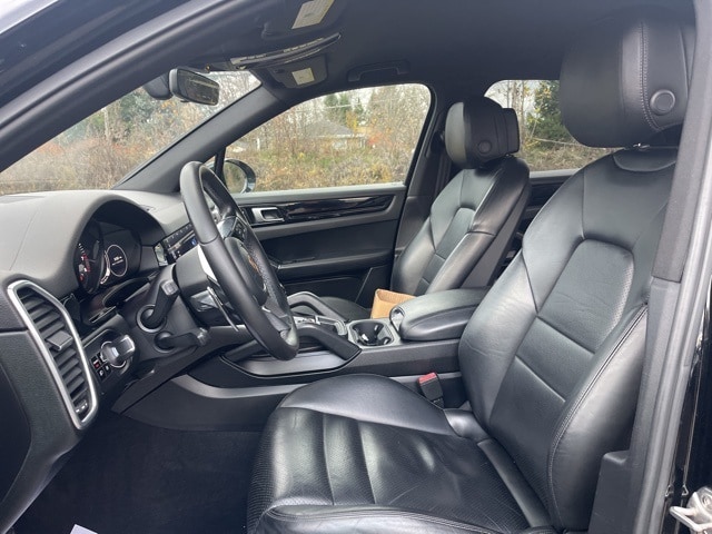 Thumbnail: 2019 Porsche Cayenne - 16