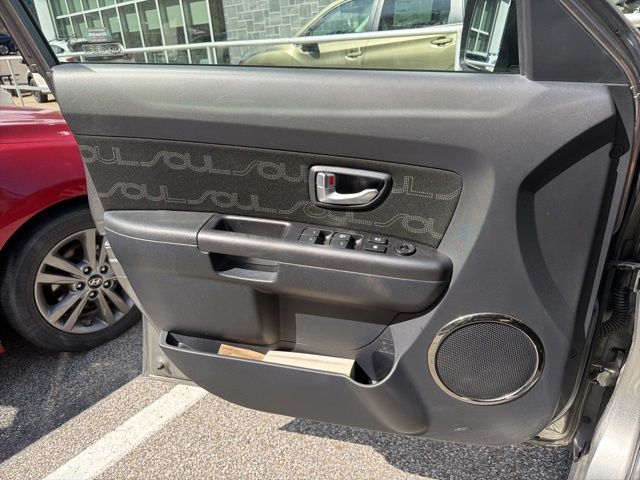 Thumbnail: 2012 Kia Soul - 5