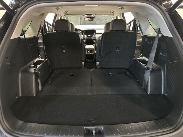 Thumbnail: 2023 Kia Sorento - 27