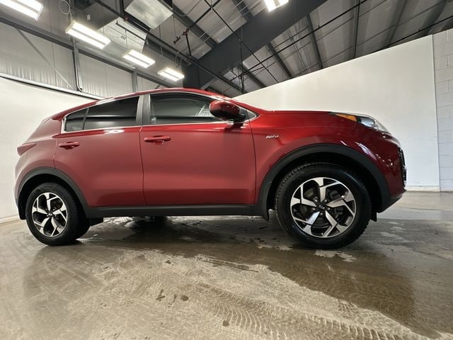 Thumbnail: 2022 Kia Sportage - 3