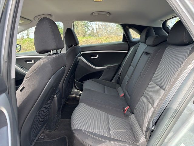 Thumbnail: 2016 Hyundai Elantra - 16