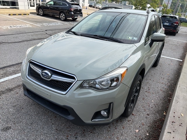 Thumbnail: 2017 Subaru Crosstrek - 1