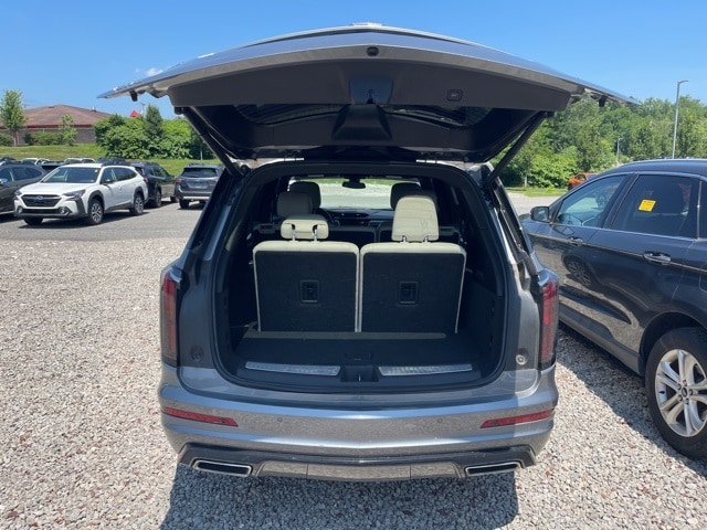 Thumbnail: 2022 Cadillac XT6 - 7