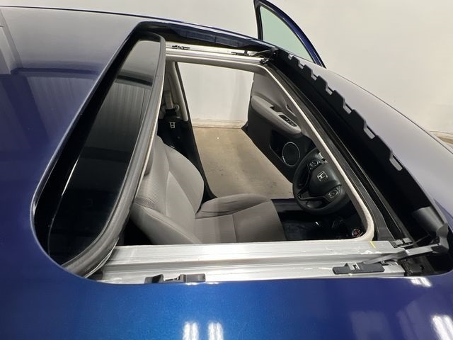 Thumbnail: 2017 Honda HR-V - 6