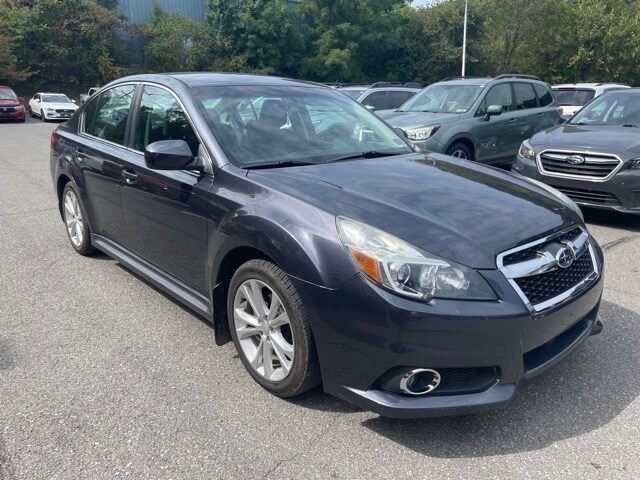 2013 Subaru Legacy 2.5i Premium photo 2