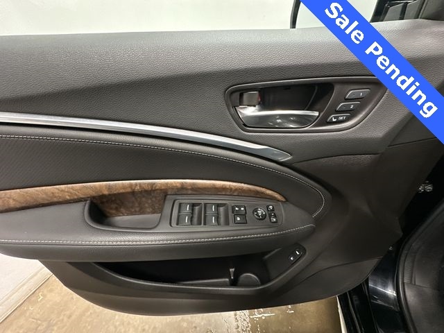 Thumbnail: 2020 Acura MDX - 18