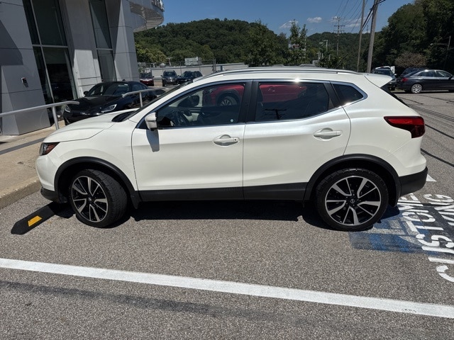 Thumbnail: 2018 Nissan Rogue Sport - 2