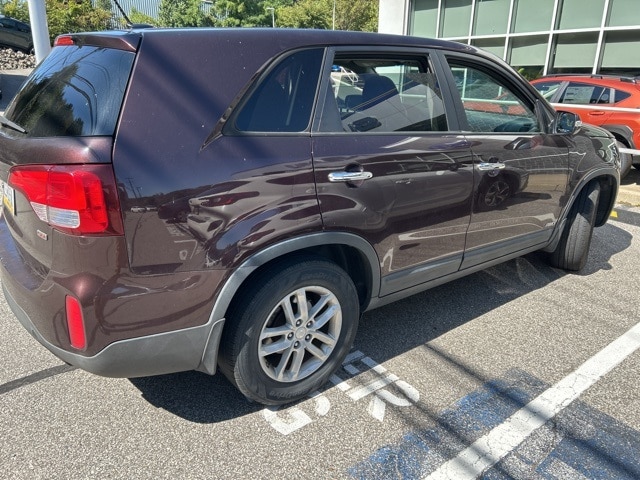Thumbnail: 2014 Kia Sorento - 2
