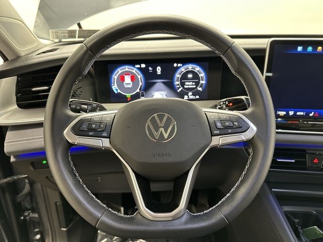 Thumbnail: 2025 Volkswagen Tiguan - 8