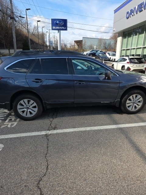 Thumbnail: 2017 Subaru Outback - 4