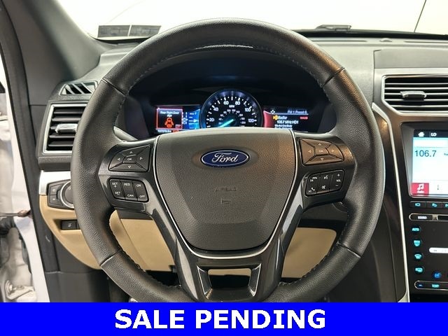 Thumbnail: 2017 Ford Explorer - 8