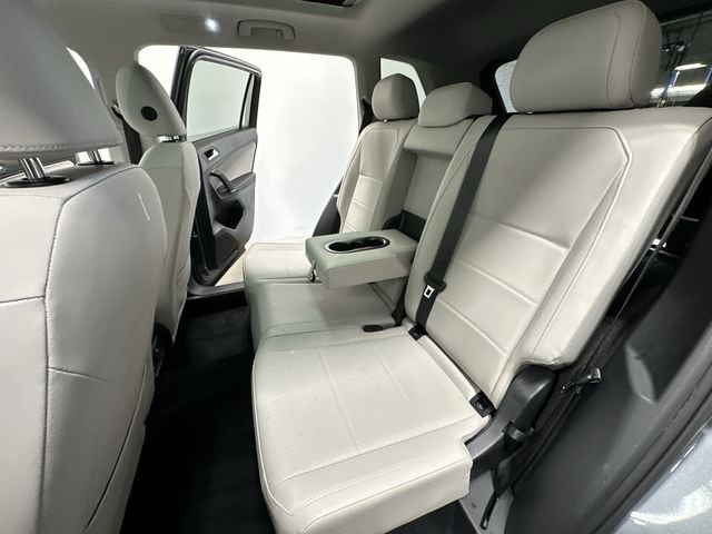 Thumbnail: 2020 Volkswagen Tiguan - 20