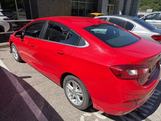 Thumbnail: 2018 Chevrolet Cruze - 15