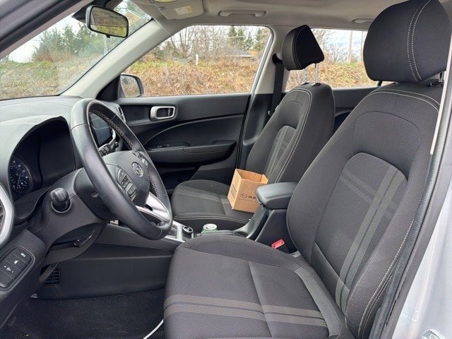 Thumbnail: 2022 Hyundai Venue - 17