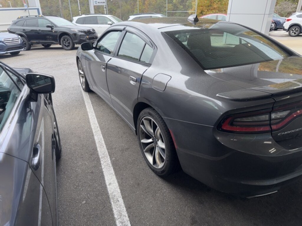 Used 2016 Dodge Charger R/T Sedan