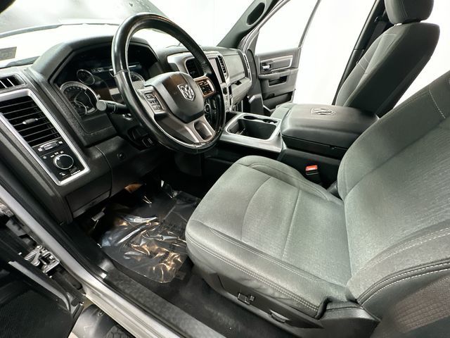 Thumbnail: 2021 RAM 1500 Classic - 17