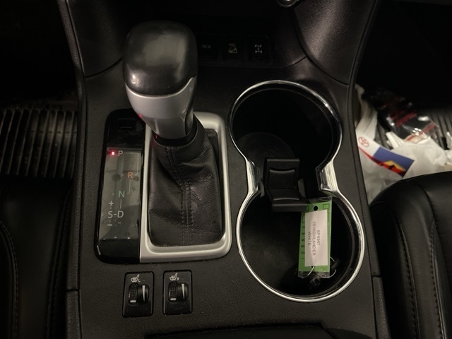 Thumbnail: 2015 Toyota Highlander - 23