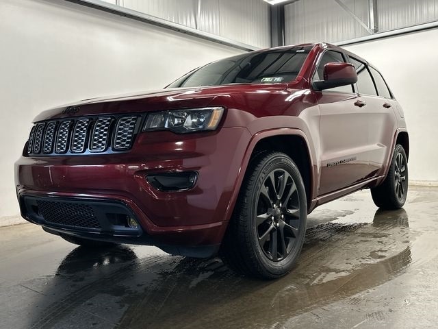 Thumbnail: 2018 Jeep Grand Cherokee - 30