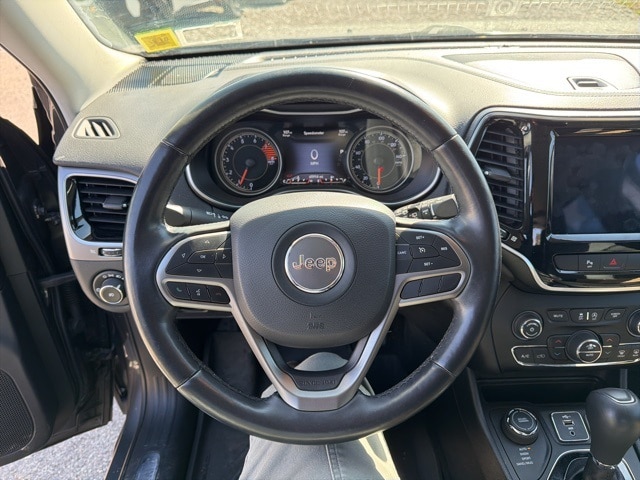 Thumbnail: 2019 Jeep Cherokee - 20