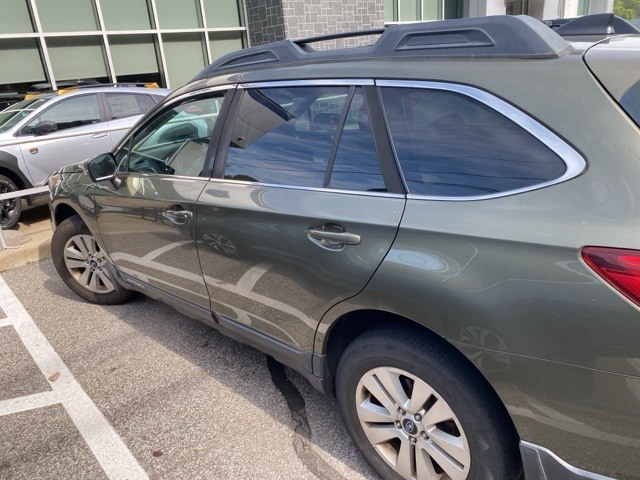 Thumbnail: 2017 Subaru Outback - 8