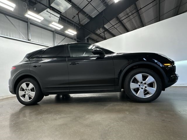 2019 Porsche Cayenne photo 3