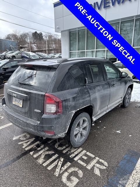 Thumbnail: 2016 Jeep Compass - 17