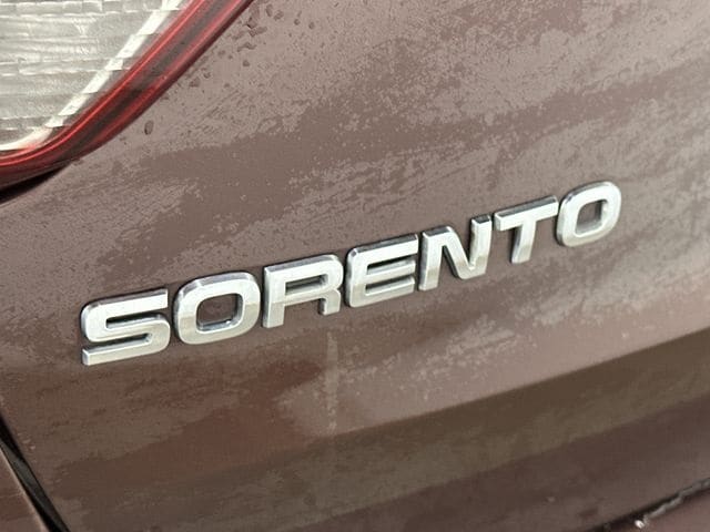 Thumbnail: 2014 Kia Sorento - 24