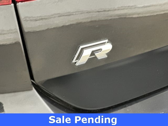 Thumbnail: 2017 Volkswagen Golf - 28