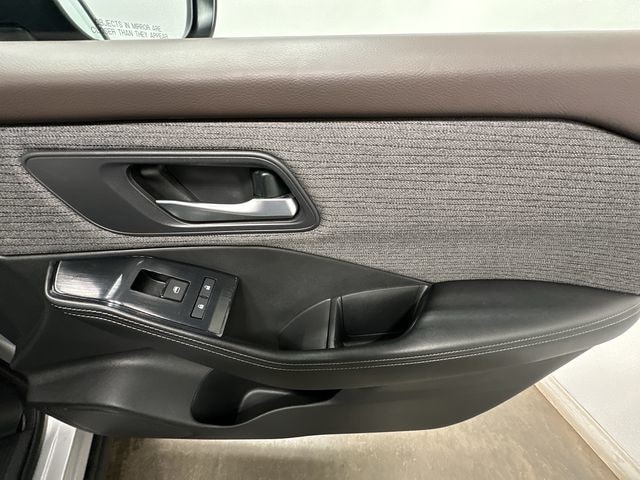 Thumbnail: 2023 Nissan Rogue - 22