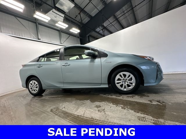 Thumbnail: 2016 Toyota Prius - 3