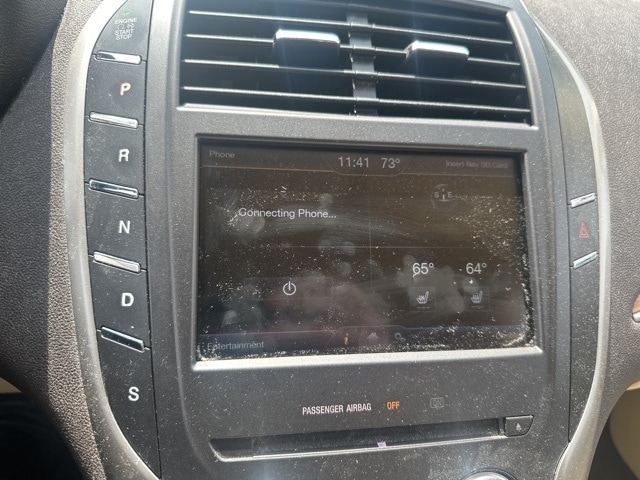 Thumbnail: 2015 Lincoln MKC - 8