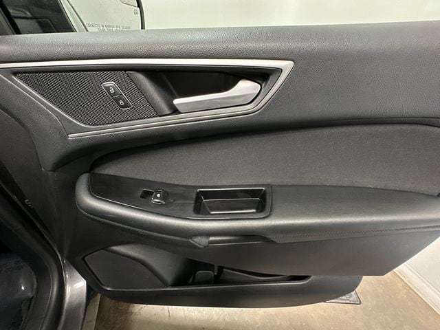 2017 Ford Edge SEL 21